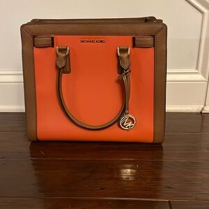 MICHAEL KORS HANDBAG